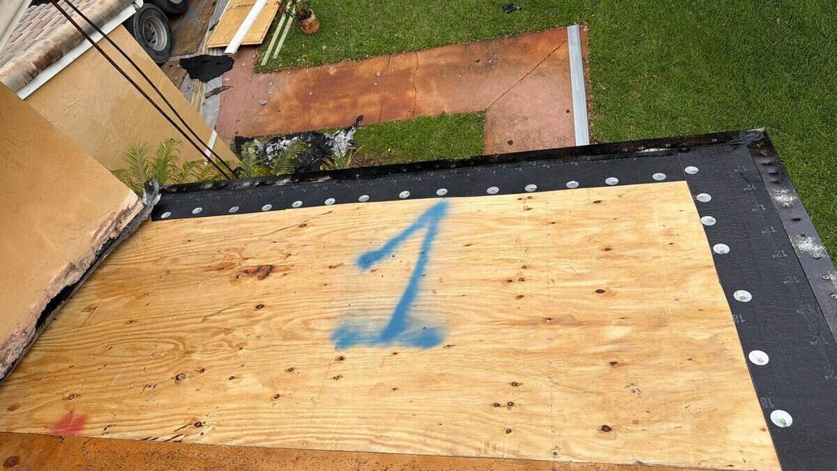 Flat Roof Repair In Delray Beach, FL 13 384bc4b3 dac7 4eee a372 cac51fbb113a
